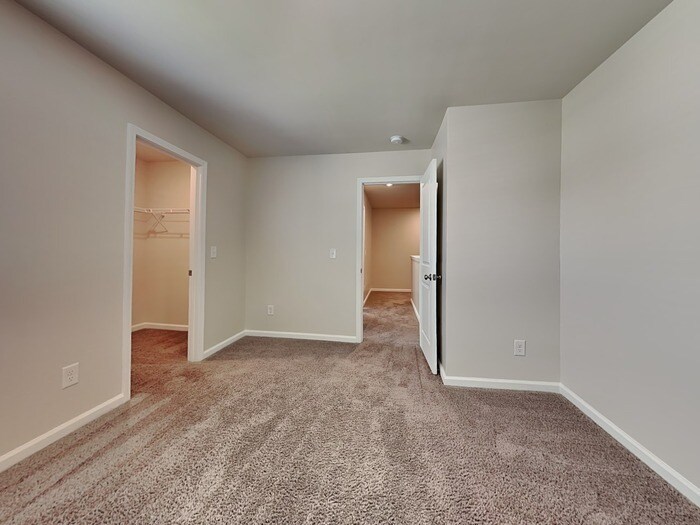 Building Photo - 27 Blue Fescue Way