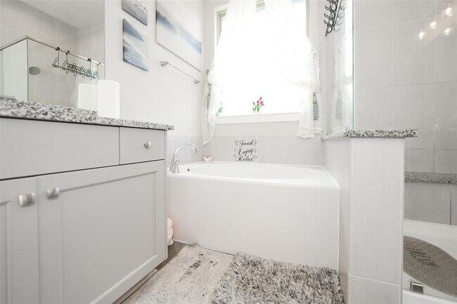Building Photo - 7303 Kingbird Cv Ct
