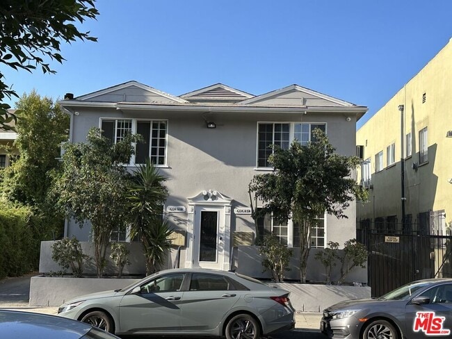 Building Photo - 6224 1/2 De Longpre Ave