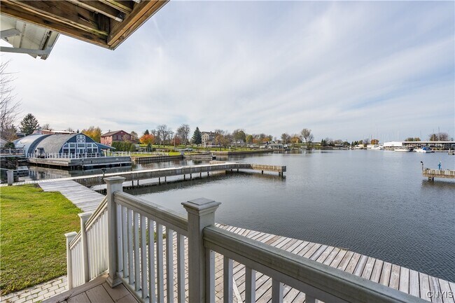 Building Photo - 207 General Smith Dr