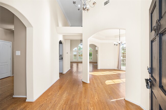 Building Photo - 12347 Shadowvista Dr