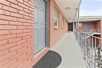 Building Photo - 145 N Anthony St