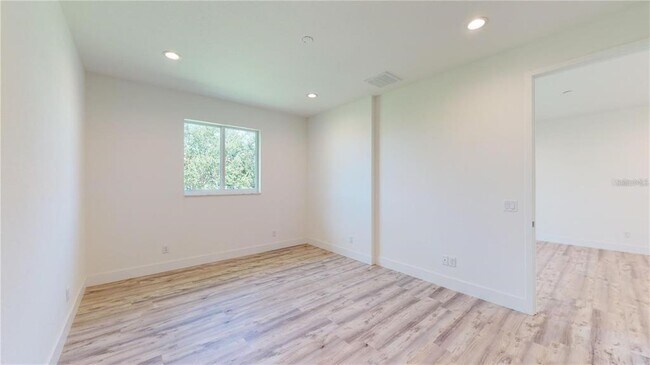 Building Photo - 17007 Ginger Ln