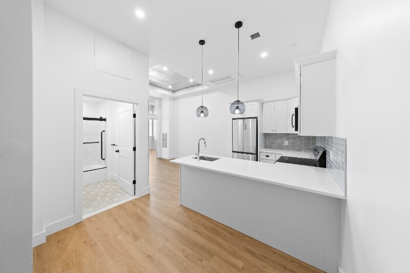 Building Photo - 101 Richmond St