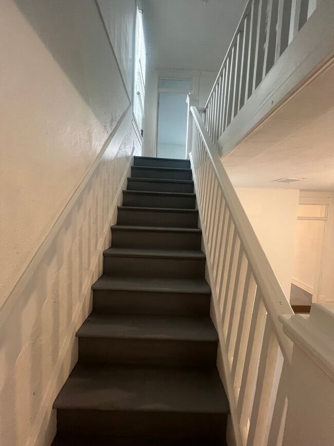 Building Photo - 836 Madison Ave