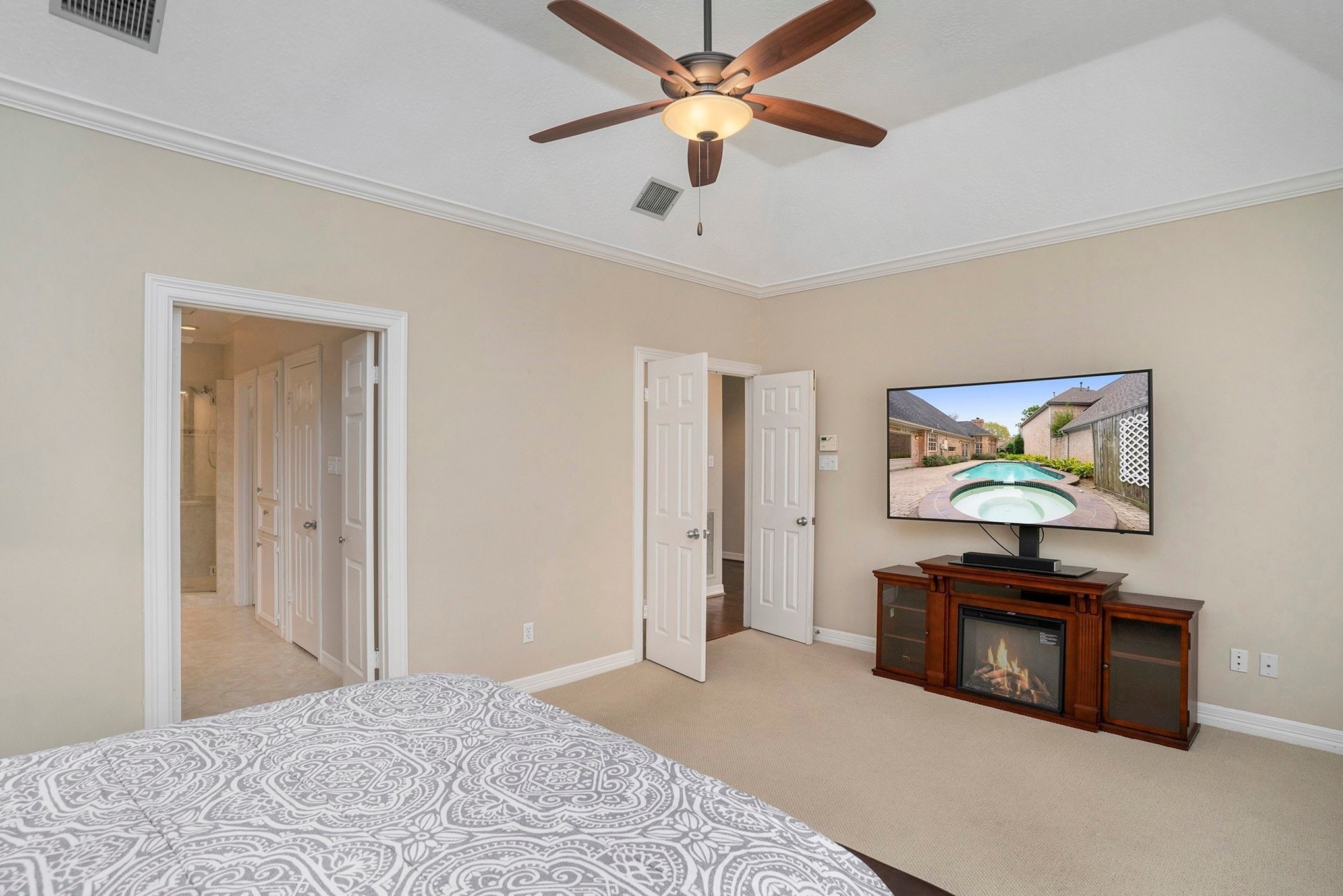 Building Photo - 14922 Tallow Forest Ct