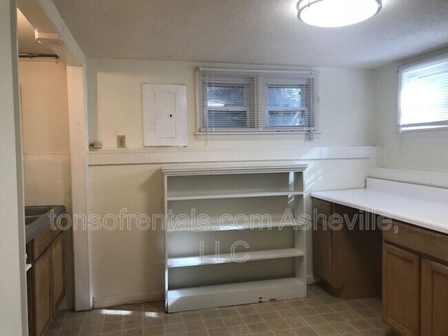 Building Photo - 26 Craven Hill Cir