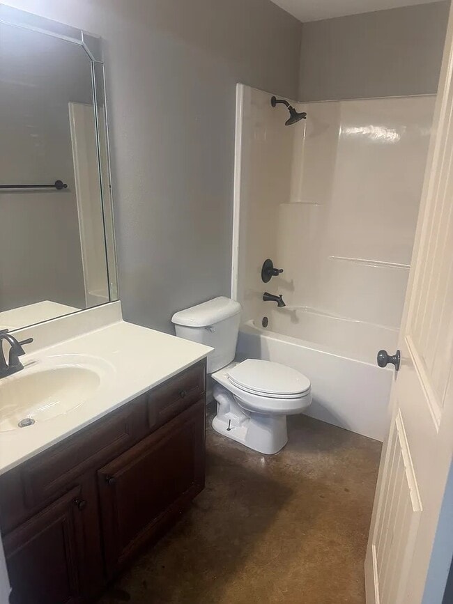 Building Photo - 5375 Sanson Dr