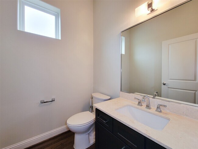 Building Photo - 5520 Kiam St