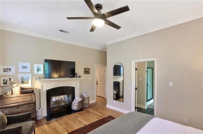 Building Photo - 18123 Cusachs Dr