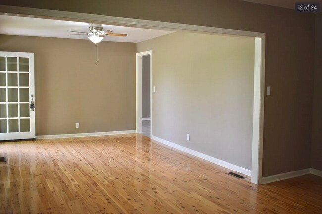 Building Photo - 442 Appleton Dr