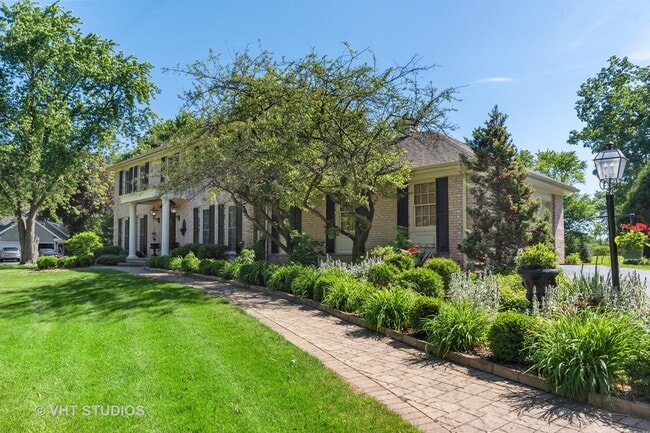 Building Photo - 21115 N Woodland Ave
