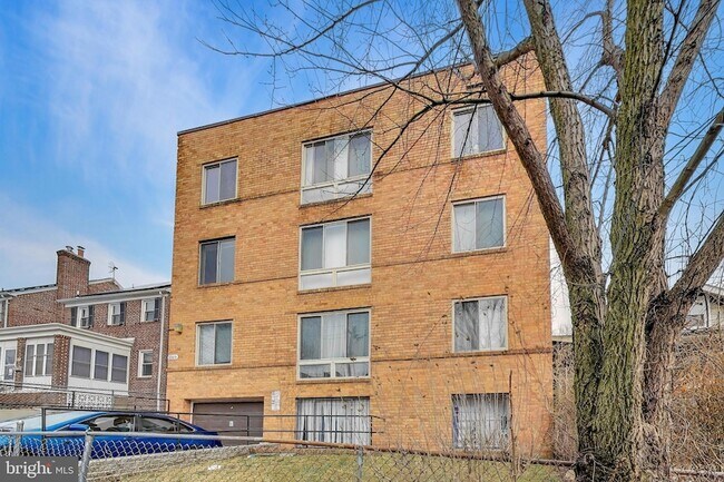 Building Photo - 5509 1st St NW