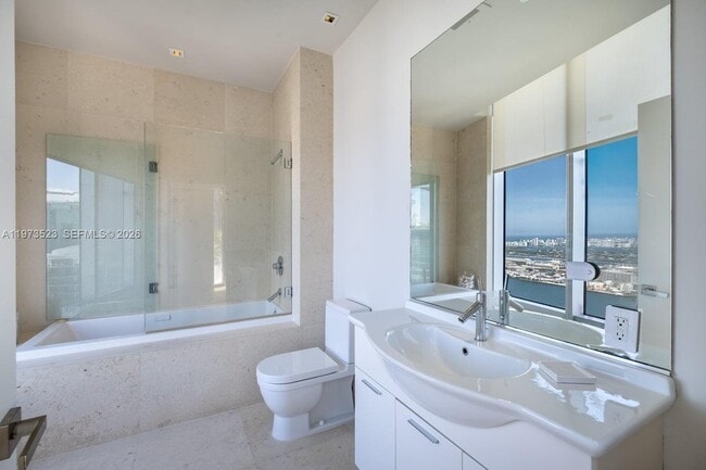 Building Photo - 465 Brickell Ave