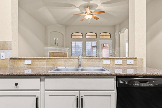 Building Photo - 10512 Condor Loop