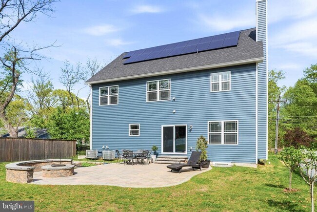 Building Photo - 722 Whitneys Landing Dr