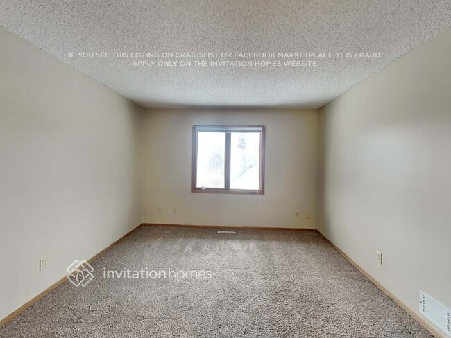 Building Photo - 1370 Willow Creek Ln