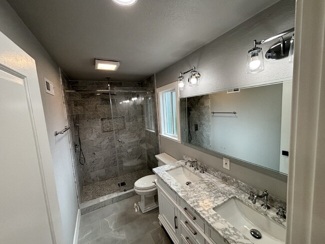 Building Photo - "Beautifully Remodeled 4-Bed Walnut Creek ...