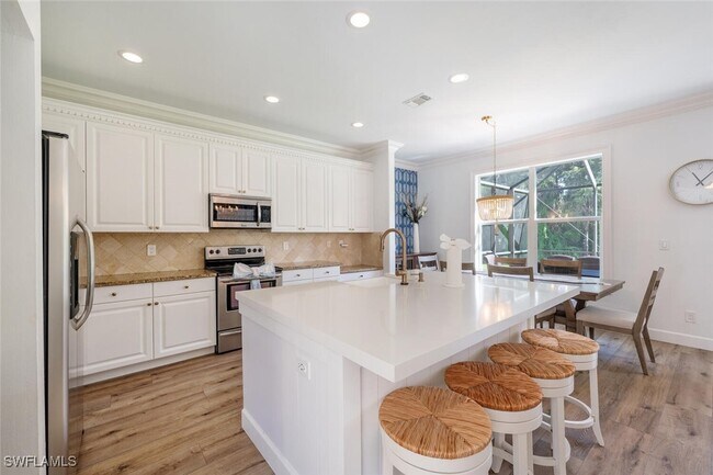 Building Photo - 1262 Barrigona Ct
