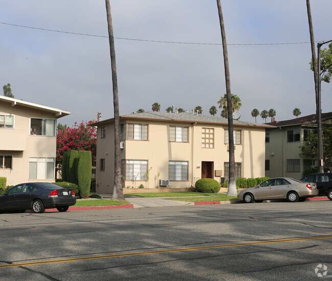 Primary Photo - 1311 N Brand Blvd