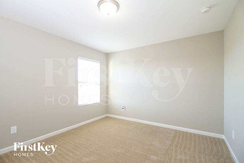 Building Photo - 2456 Autumn Mist Dr