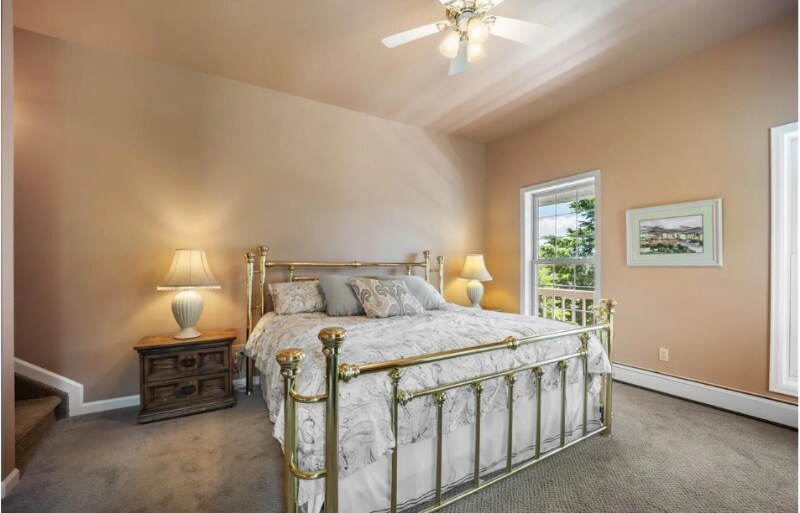 Building Photo - 509 Viola St