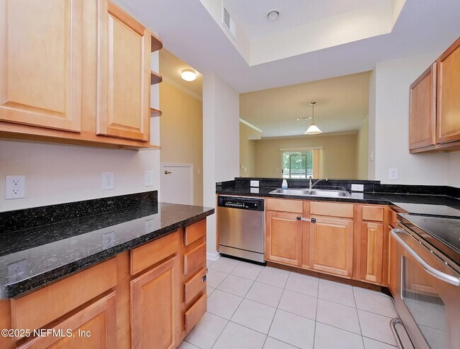 Building Photo - 10200 Belle Rive Blvd