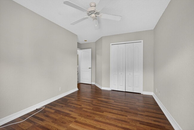 Building Photo - 131 Island Way