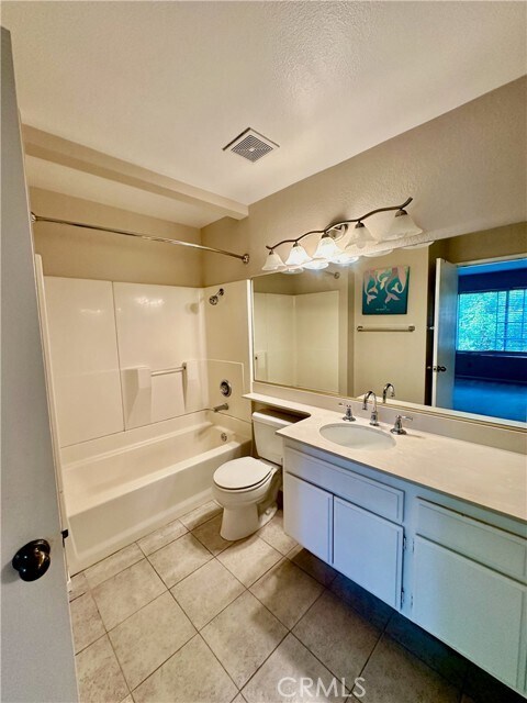 Building Photo - 107 Oxford