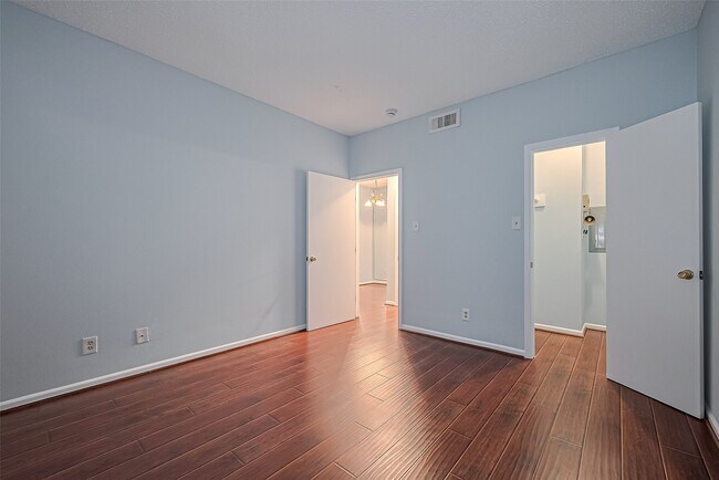 Building Photo - 7900 N Stadium Dr