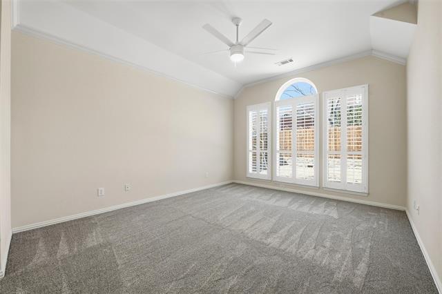 Building Photo - 2729 Pinehurst Dr