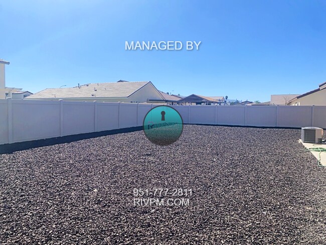 Building Photo - REMARKABLE RENTAL OPPORTUNITY IN SAN JACIN...