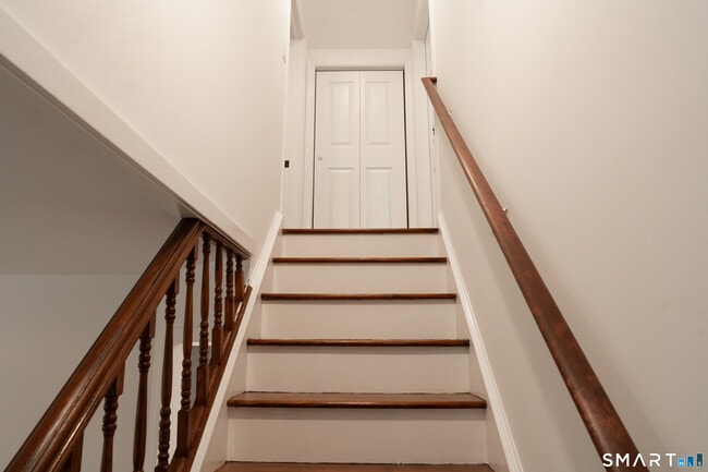 Building Photo - 21 Oven Rock Rd