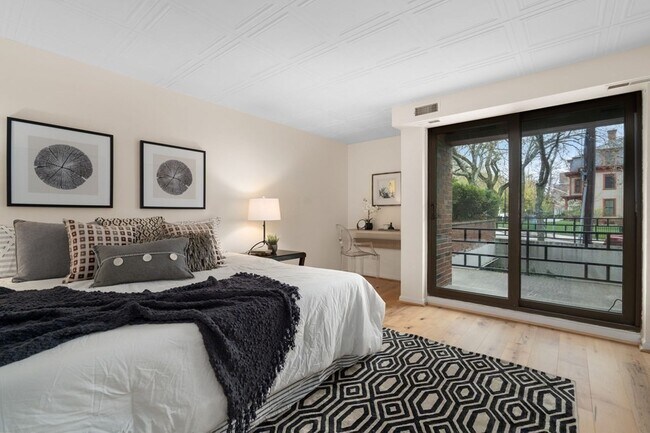 Building Photo - 46 Concord Ave