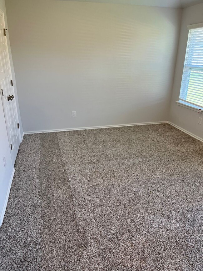 Building Photo - First Month Free!