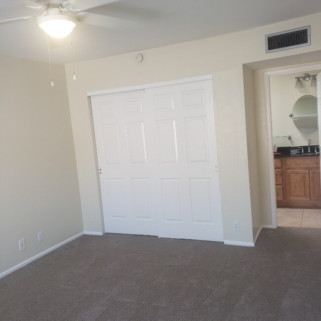 Building Photo - 7946 E Sabino Sunrise Cir