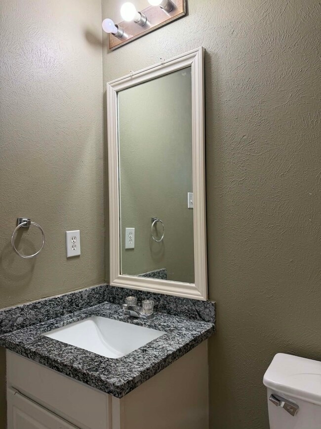 Building Photo - 11030 KNOBBLEY Oak Ct