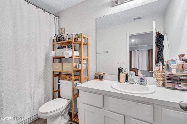 Building Photo - 9008 Gifford Dr