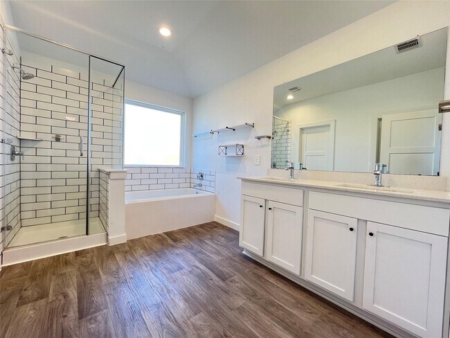 Building Photo - 14206 Black Cyn Ln