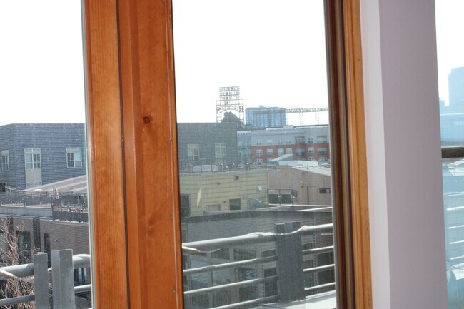 Building Photo - Full Service Executive Fully Furnished All Inclusive Architectural Penthouse Loft Downtown Denver