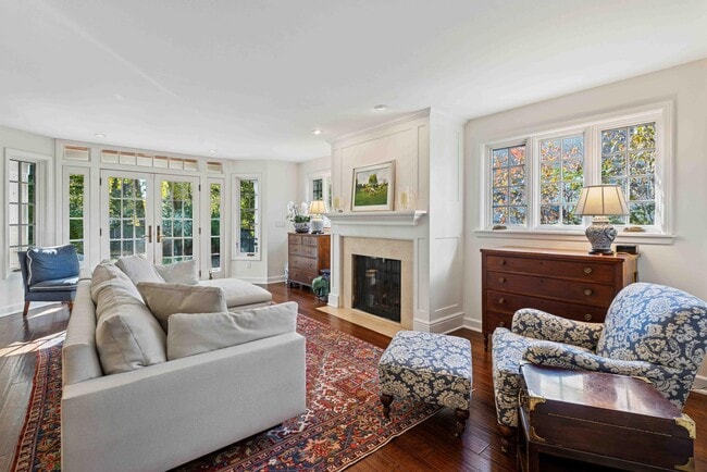 Building Photo - 5969 N Shore Dr