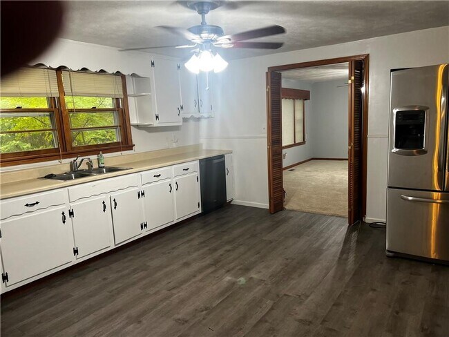 Building Photo - 3743 Jiles Rd