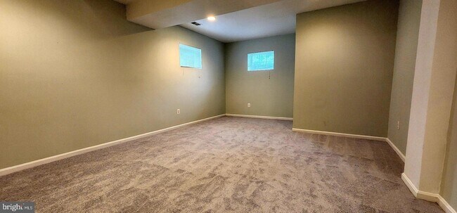 Building Photo - 13047 Quate Ln