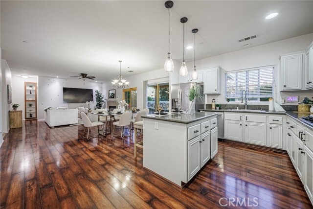 Building Photo - 1539 Carmel Ct