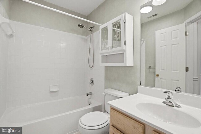 Building Photo - 6020 Moonsails Ln