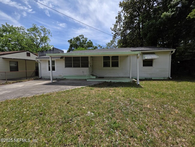 Primary Photo - 2946 W 15th St