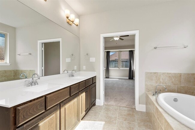 Building Photo - 22096 Volante Dr