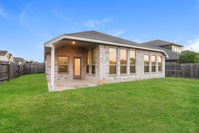 Building Photo - 14002 Oakdale Falls Ln