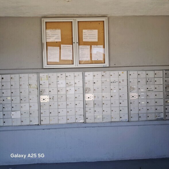 Mailbox - 15410 SW 284th St