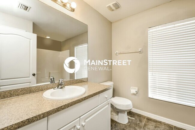Building Photo - 3 Bedroom Pet-Friendly Home in Lehigh Acre...